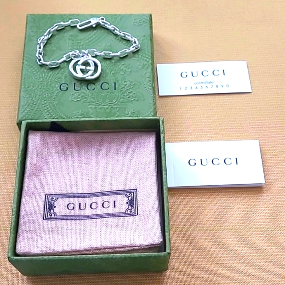 AUTHENTIC GUCCI BRACELET. BRAND NEW WITH TAG